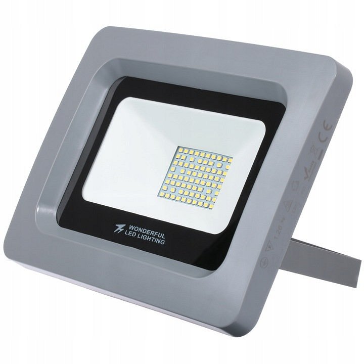 Naświetlacz LED 50W - wydajne i energooszczędne źródło światła
